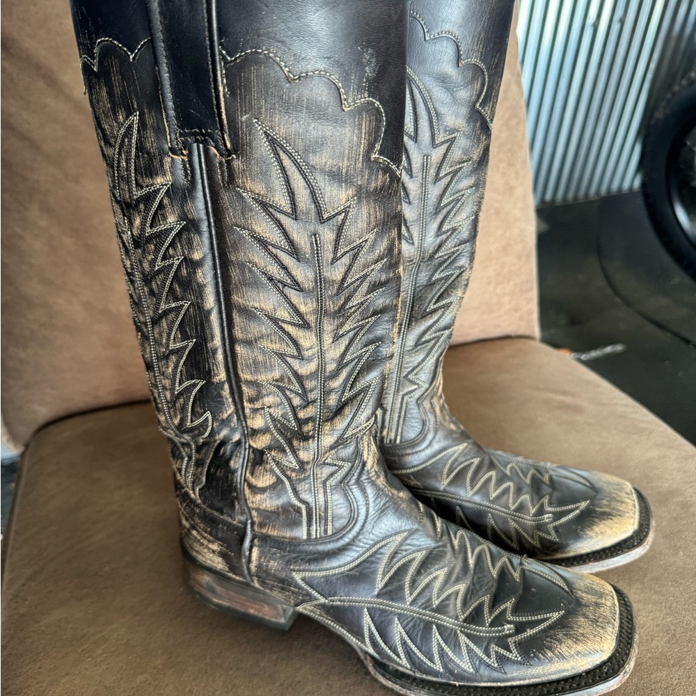 Stetson Distressed Black/Brown Embossed Leather Cowboy Boots - Picture 3 of 6